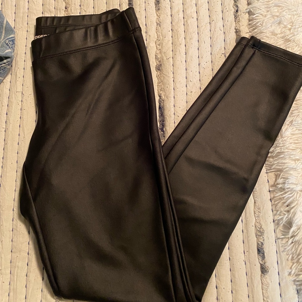 Leather leggings